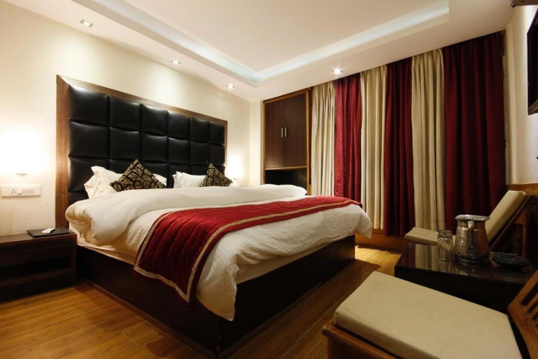 Hotel Sunrise Shimla Exterior photo